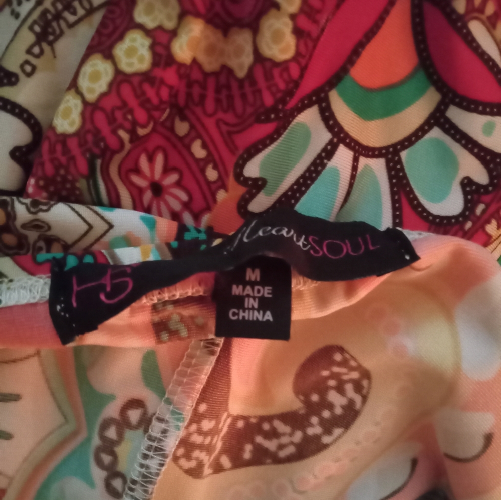 NWTπFREE GIFT INCLUDEDπMaxi, Push-Up Pads Bra, Stretchable Strap Halter Neck - Picture 10 of 12